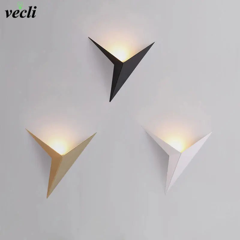 Creative Triangle Wall Lamp Nordic Led Wall Light Living Room Background Bedside Lamps Stairs Indoor Bra Wall Sconce Lighting tableandwalllamps