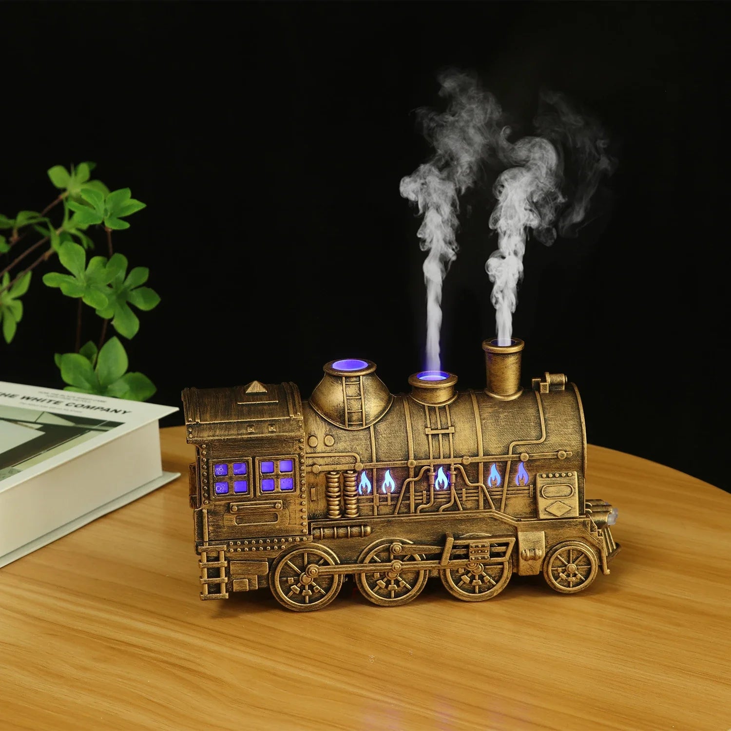 Mini Train Shape Aromatherapy Essential Oil Diffuser Ultrasonic Cool Mist Air Humidifier with LED Lamp Aroma Difusor Atomizer tableandwalllamps