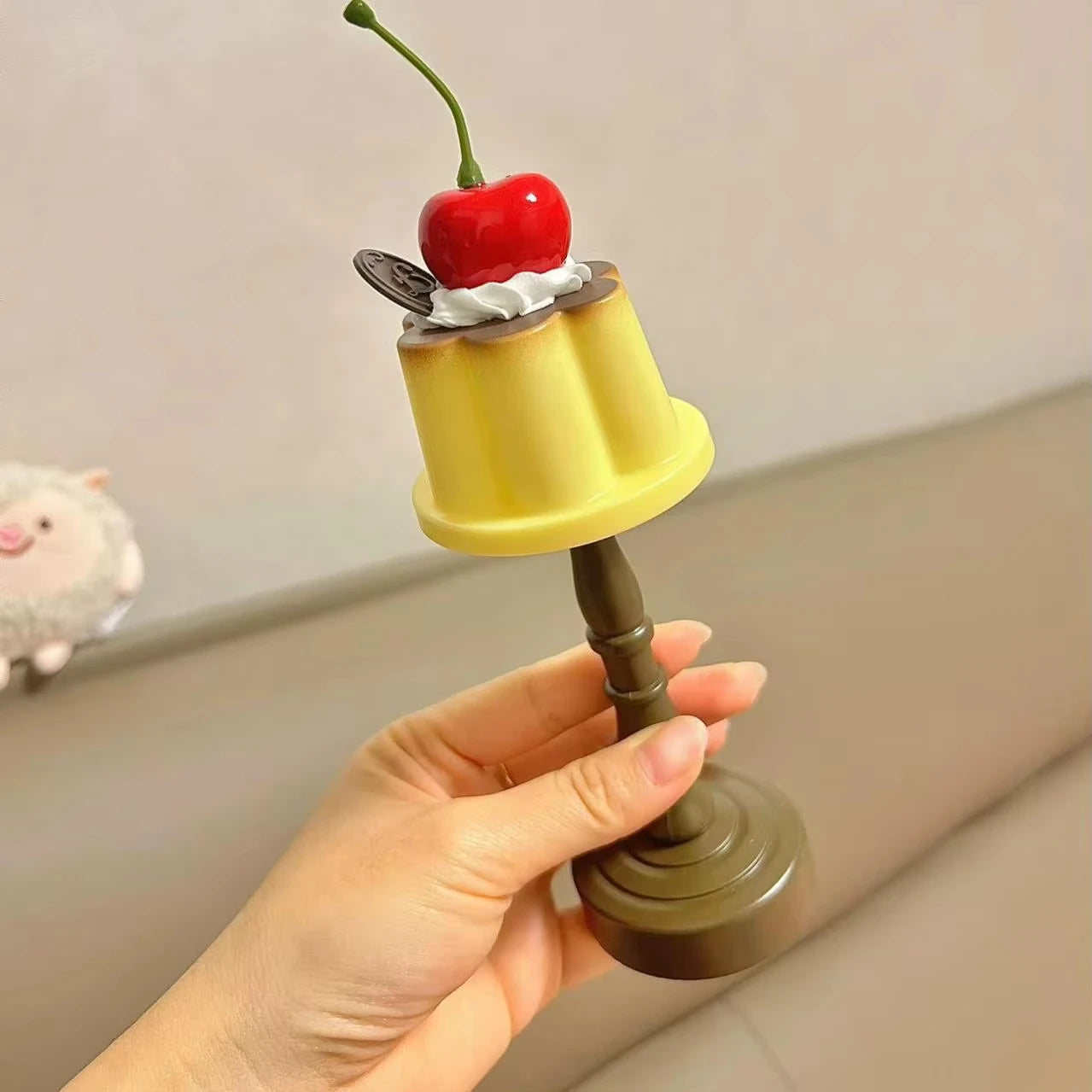 New Mini Pudding Night Light LED Night Light Battery Powered Retro Bedroom Cartoon Ornament Friend Night Light Atmosphere Lamp tableandwalllamps